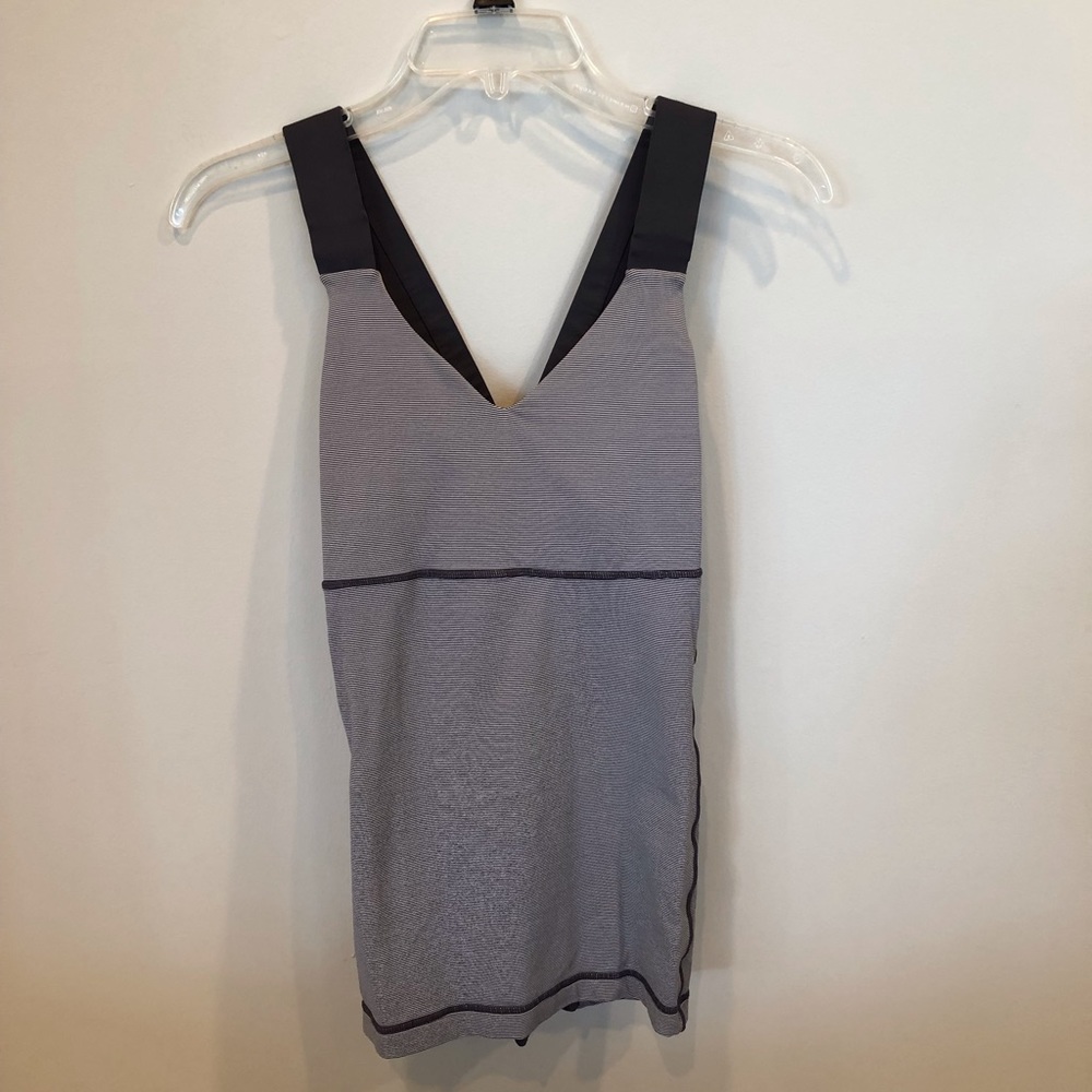Lululemon tank top